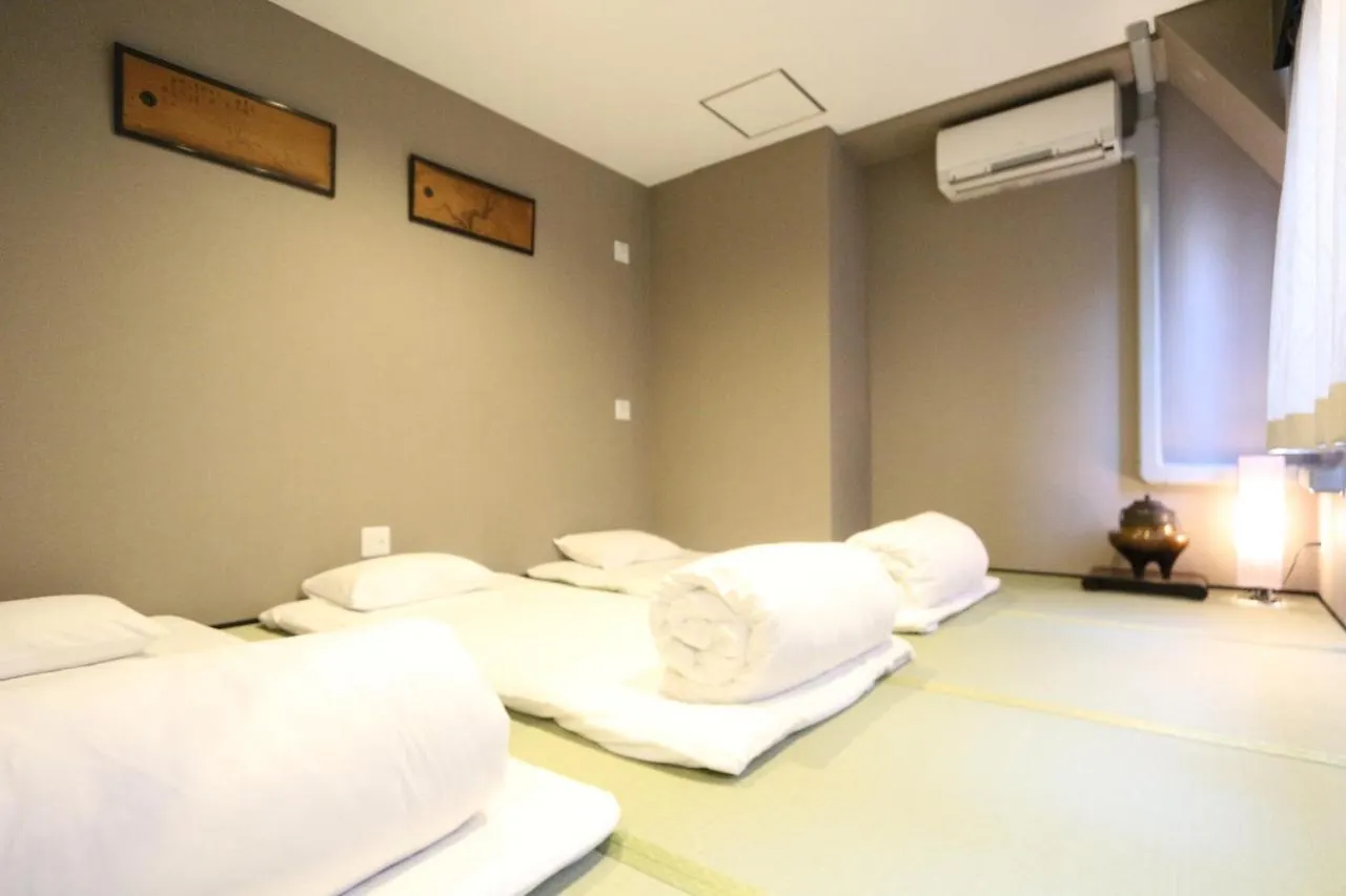 Prime Inn Shinsaibashi Ōsaka 0*,