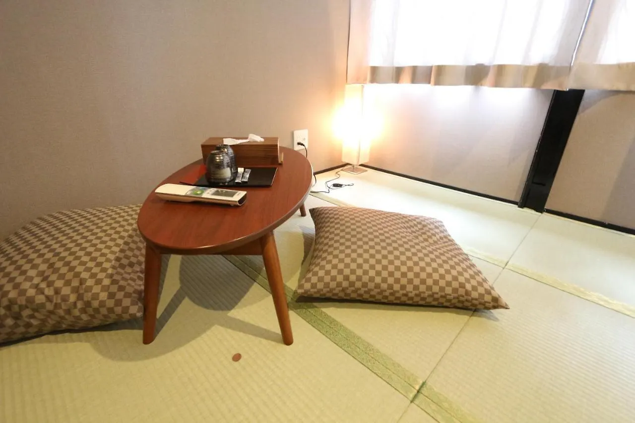 Prime Inn Shinsaibashi Ōsaka 0*,  Japon